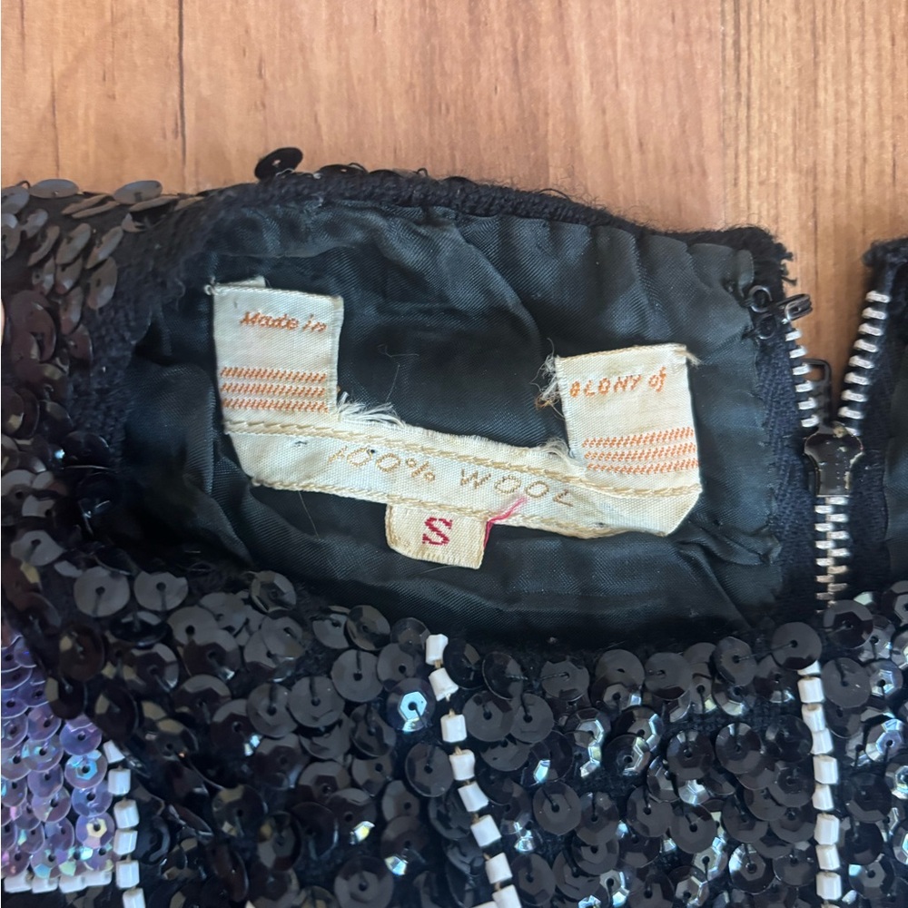 Vintage sequin and beaded top - Picture 3 of 6